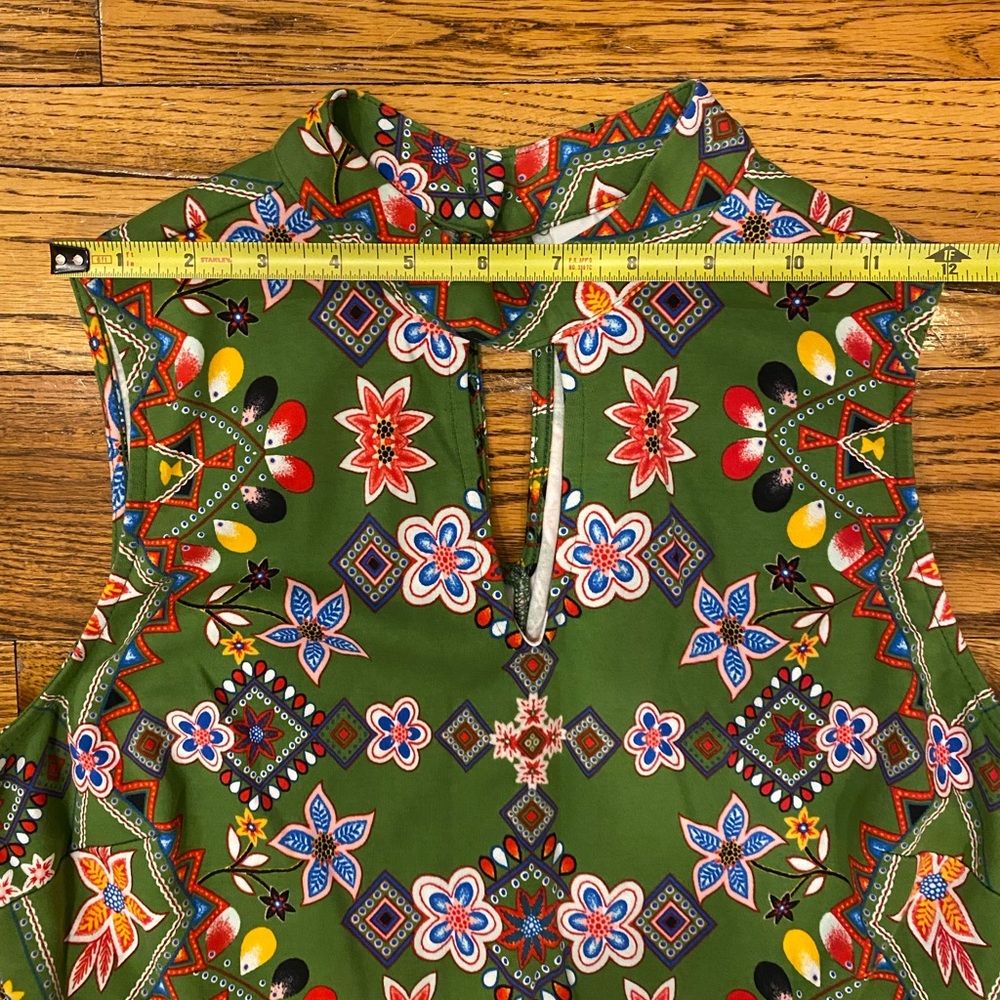 New York & Co. Green Fit & Flare Floral Dress - Size Large - Picture 6 of 8